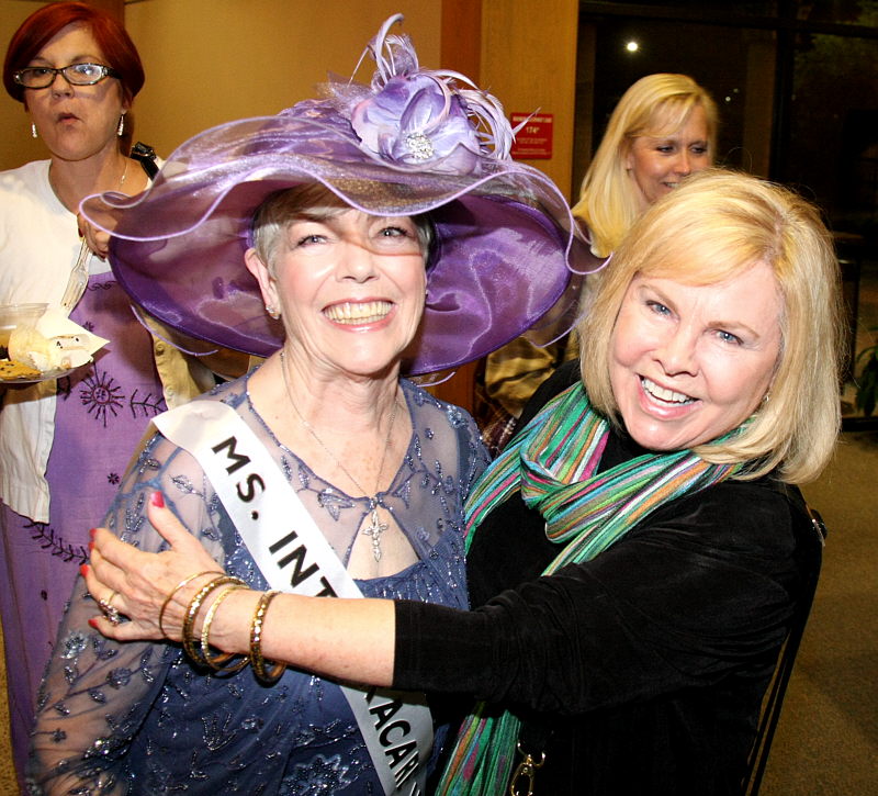Pageant_F26256-01R.jpg