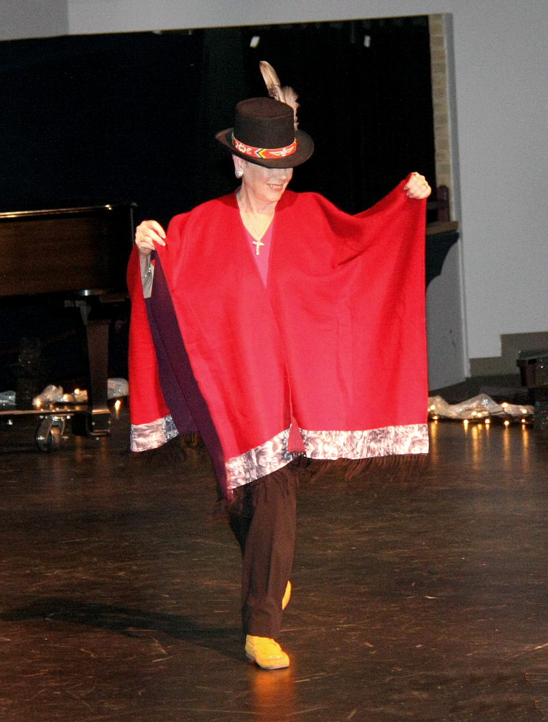 Pageant_F26191-01R.jpg