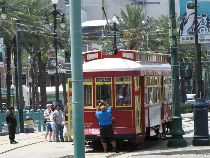 NOLA_H00129R700.jpg