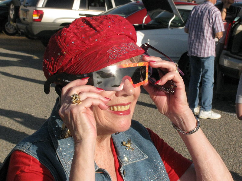 Eclipse_G03764-01-S800.jpg