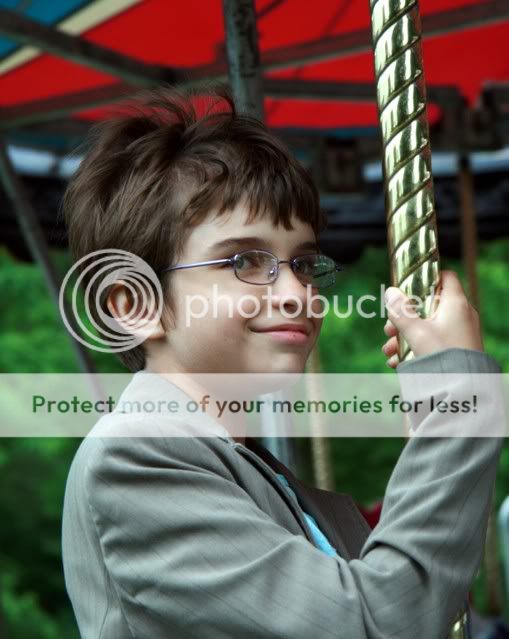 carousel2.jpg
