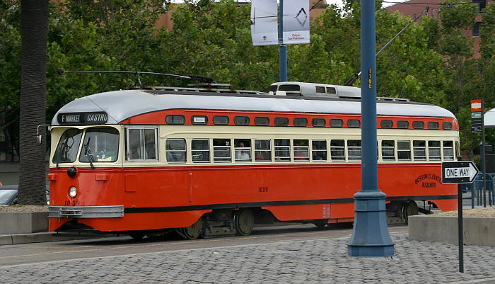SFO_F10309R700.jpg
