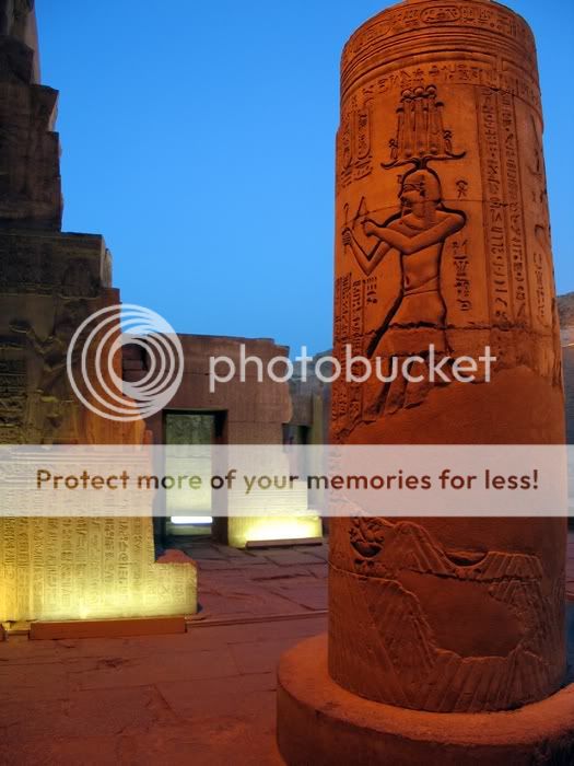 Kom-Ombotemple1.jpg