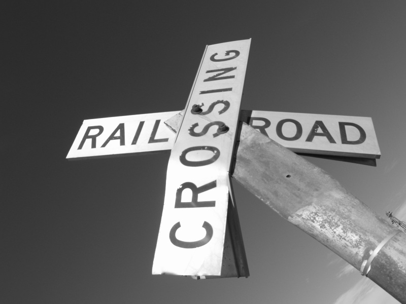 railroadxing1.jpg