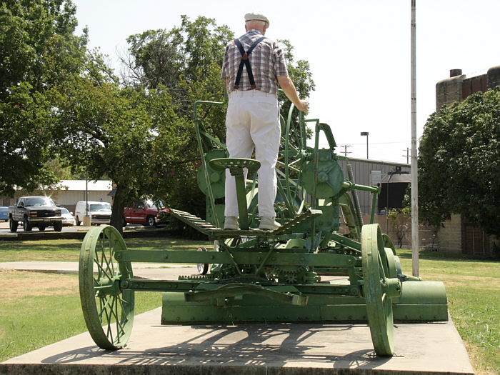 Adams_DAK_F20455R.jpg