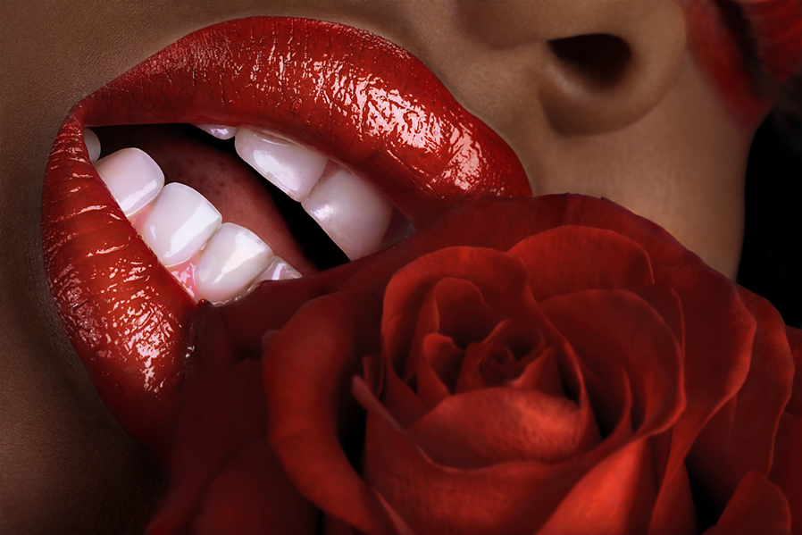 lips_by_featheredpixelsrs-d5kwp12.jpg