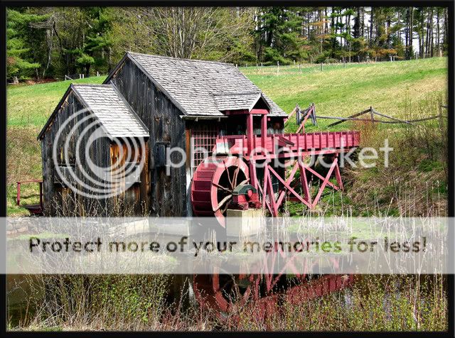 closewaterwheel.jpg