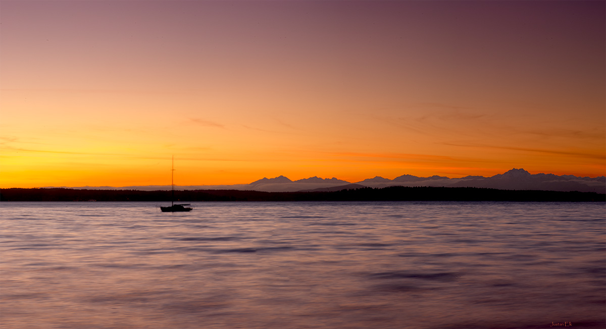 LincolnPark-January-12-SailBoat_Panorama2.jpg