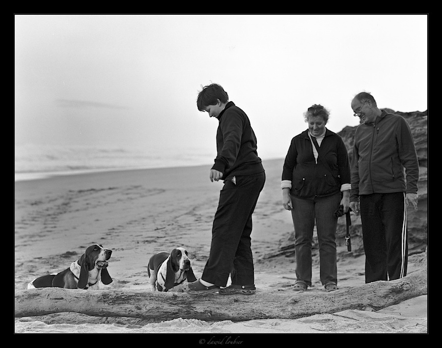 Family_on_the_beach_by_philosomatographer.jpg