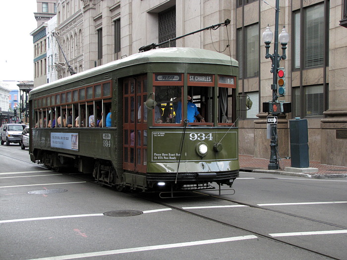 NOLA_H00235R700.jpg